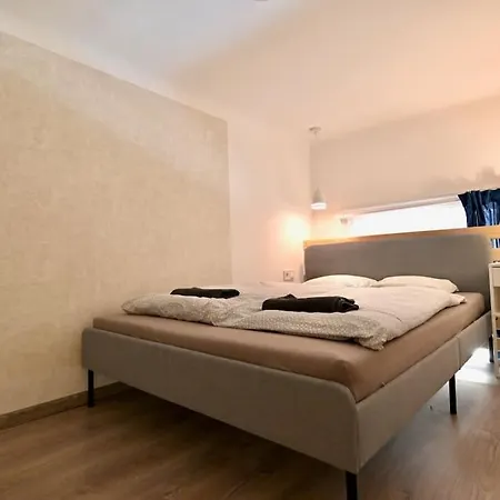 Cute Gallery Flat In Kiraly Street Budapest Exterior photo
