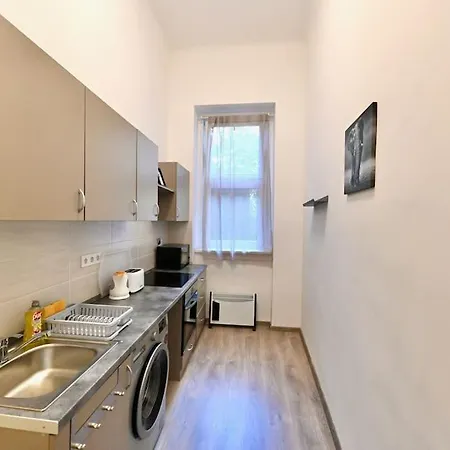 Cute Gallery Flat In Kiraly Street Budapest Exterior photo