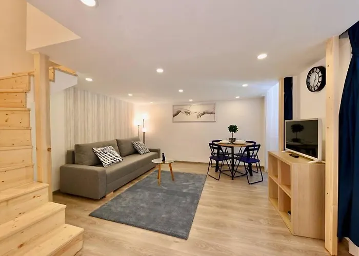 Cute Gallery Flat In Kiraly Street
